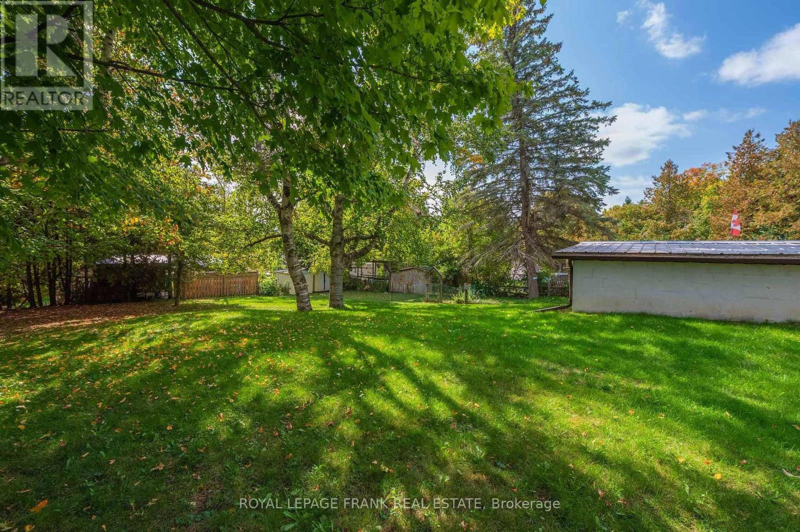 153 Fifes Bay Road, Selwyn, Ontario  K9J 6X3 - Photo 13 - X12419845