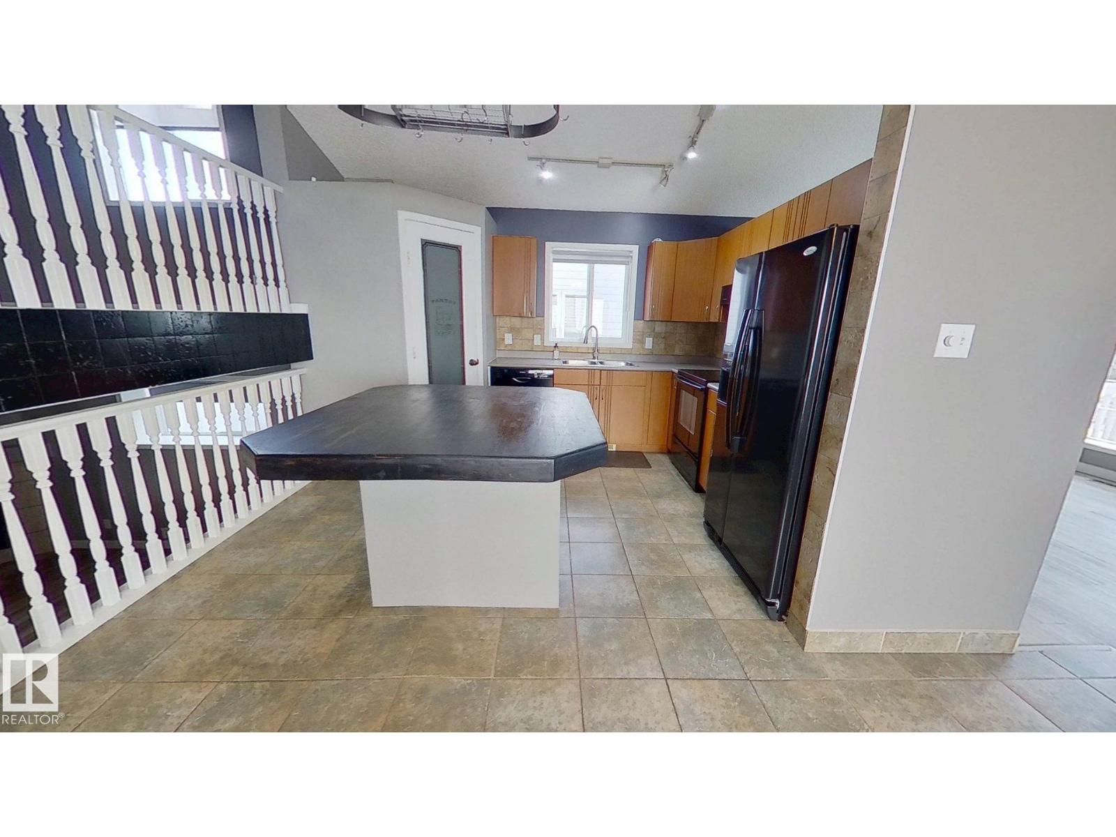 1757 Turvey Bend Bn Nw, Edmonton, Alberta  T6R 2W6 - Photo 6 - E4458896
