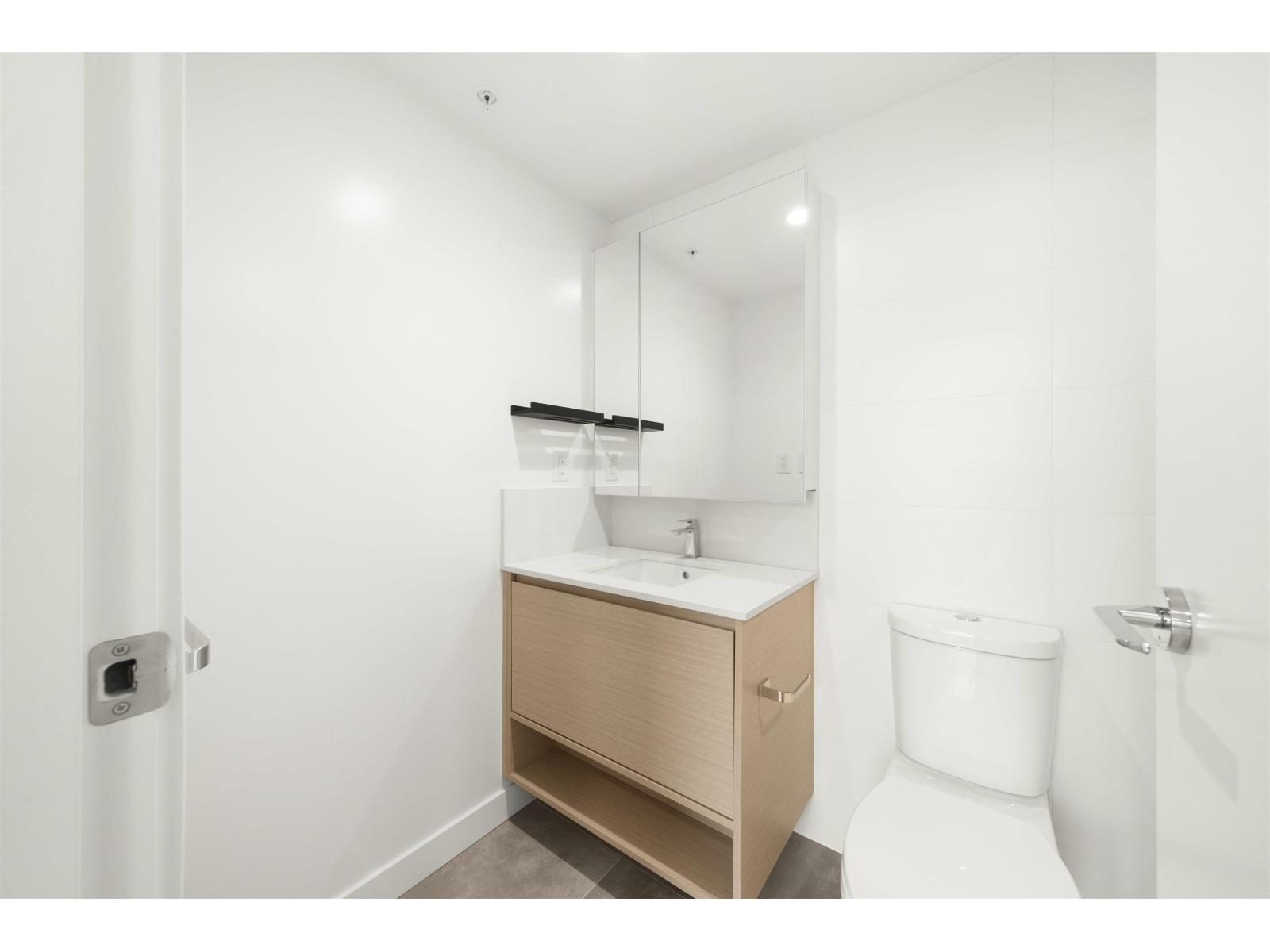 4106 13745 George Junction, Surrey, British Columbia  V3T 4Y3 - Photo 19 - R3050613