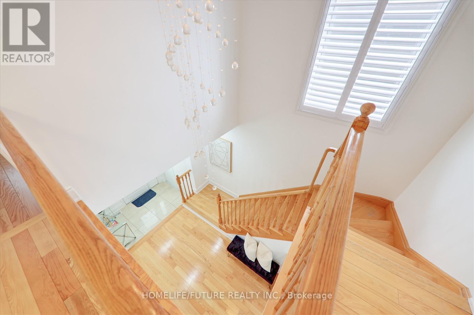 105 Blackwell Crescent, Oshawa, Ontario  L1L 0C8 - Photo 7 - E12419676