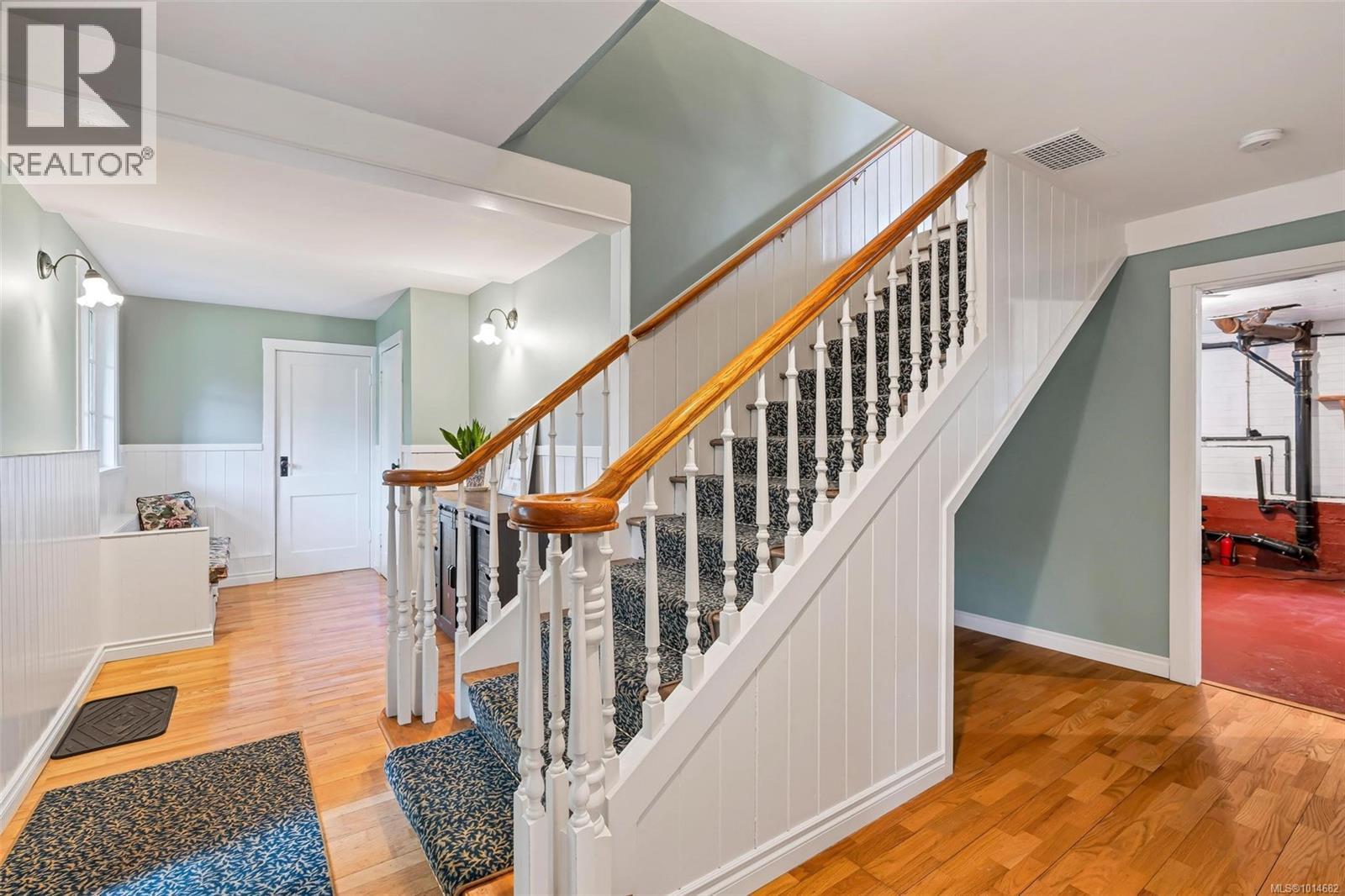 Property at 4758 Fairbridge Dr image 5