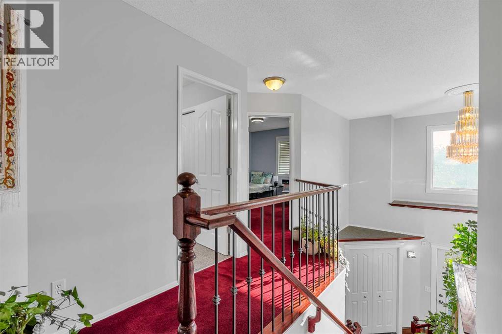109 Royal Crest Terrace Nw, Calgary, Alberta  T3G 4M2 - Photo 27 - A2258958