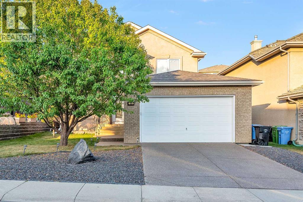 109 Royal Crest Terrace Nw, Calgary, Alberta  T3G 4M2 - Photo 2 - A2258958