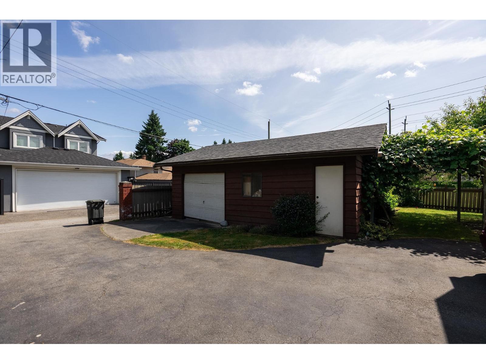 6775-6777 Balmoral Street, Burnaby, British Columbia  V5E 1J2 - Photo 15 - R3050659