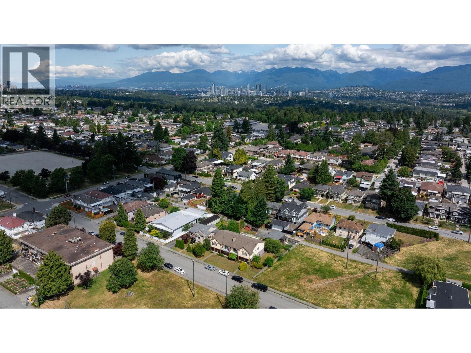 6775-6777 Balmoral Street, Burnaby, British Columbia  V5E 1J2 - Photo 7 - R3050659