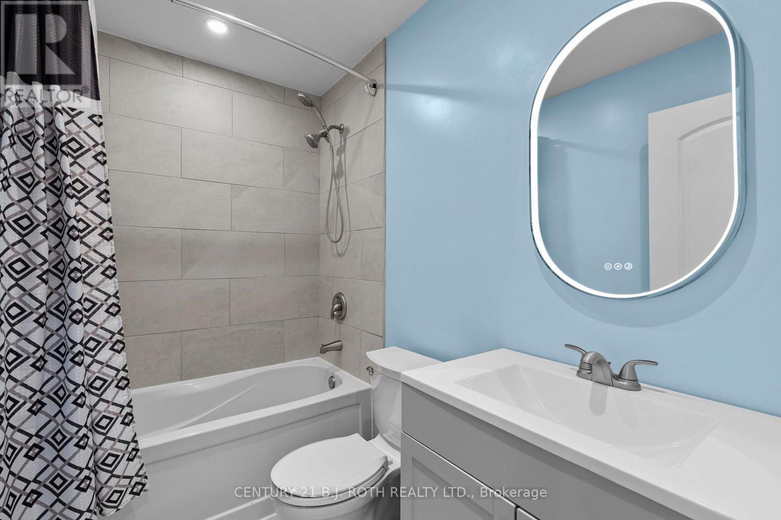 181 Banting Crescent, Essa, Ontario  L0M 1B6 - Photo 20 - N12419667