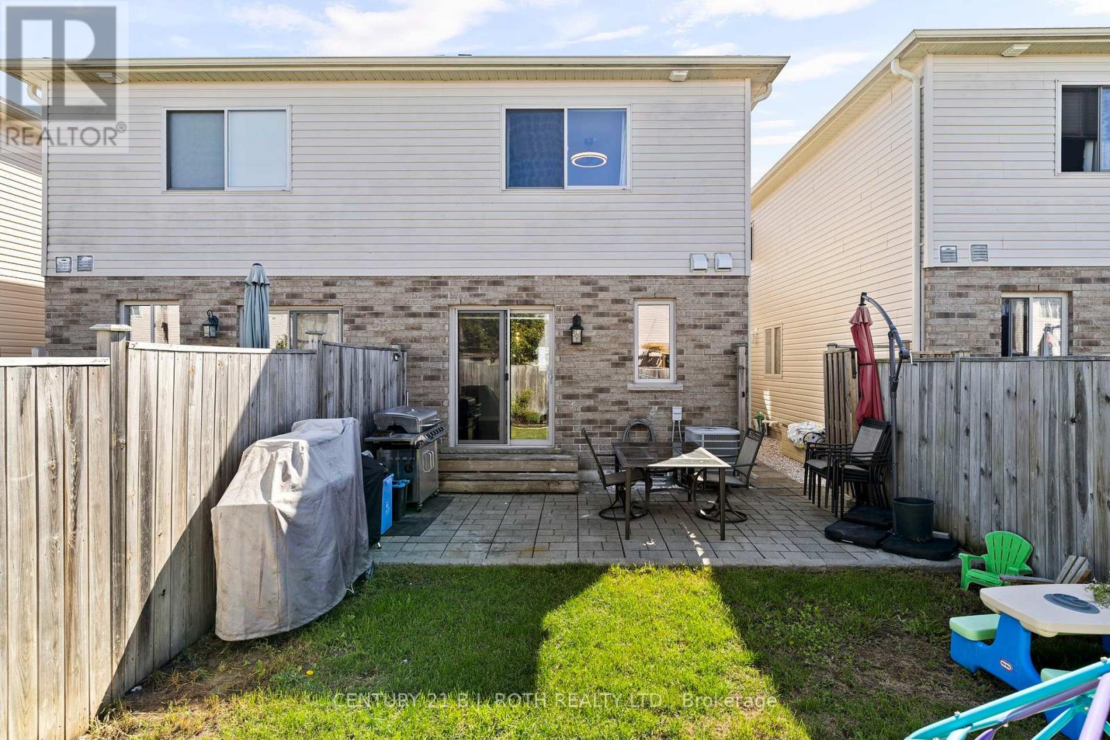 181 Banting Crescent, Essa, Ontario  L0M 1B6 - Photo 31 - N12419667