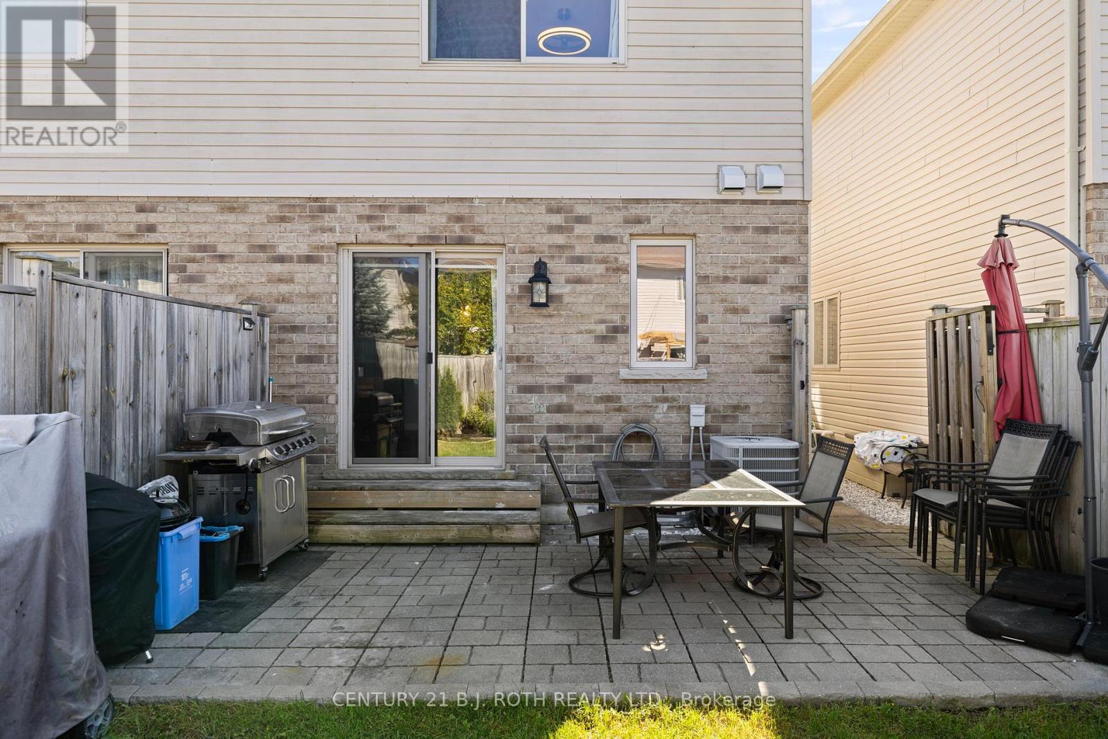 181 Banting Crescent, Essa, Ontario  L0M 1B6 - Photo 33 - N12419667