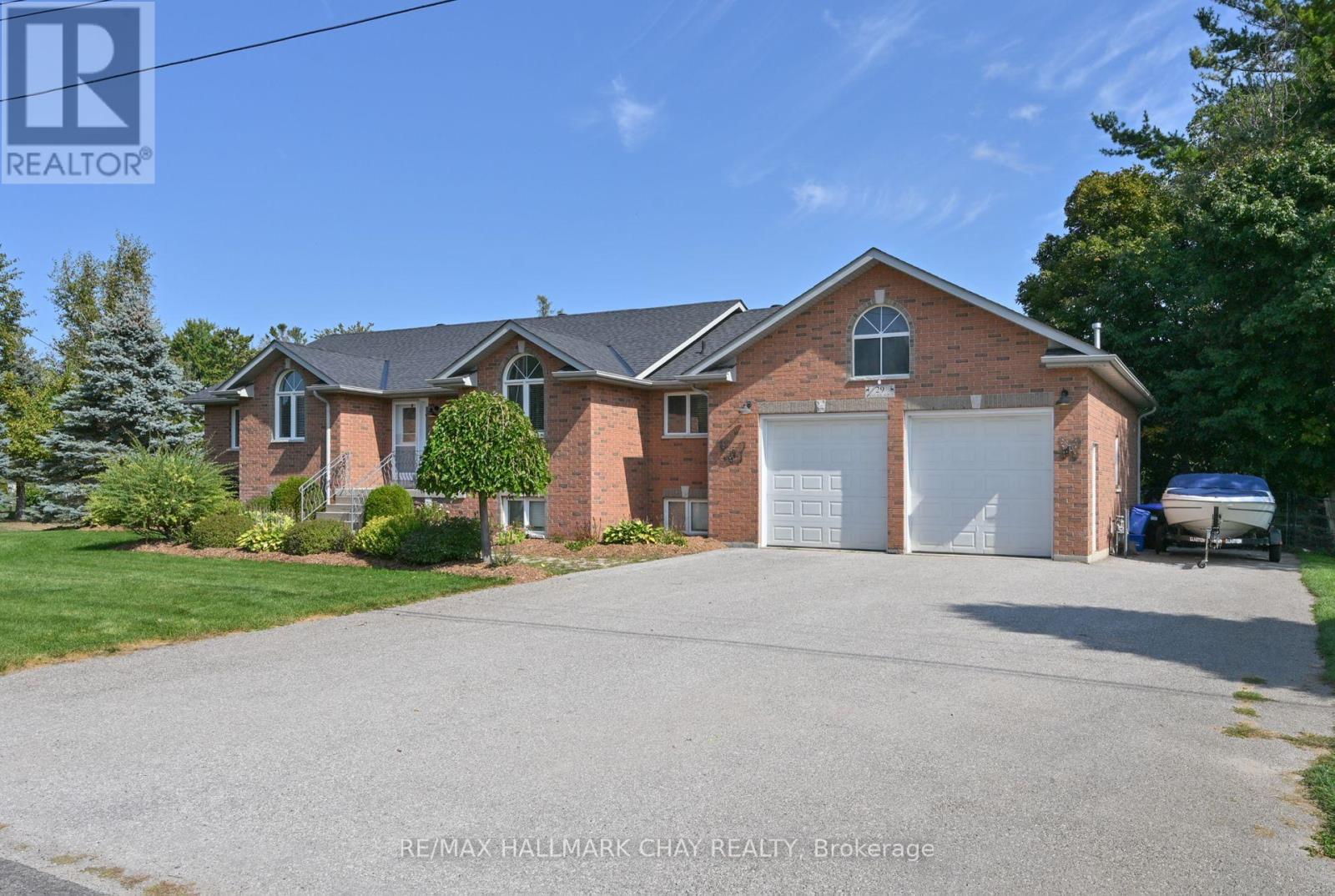 29 Wales Avenue N, Adjala-Tosorontio, Ontario  L0M 1J0 - Photo 2 - N12419668