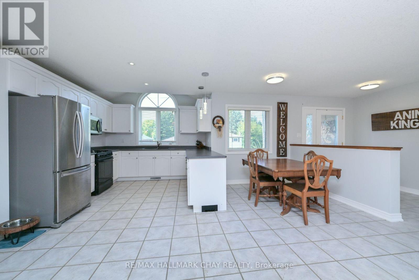 29 Wales Avenue N, Adjala-Tosorontio, Ontario  L0M 1J0 - Photo 6 - N12419668