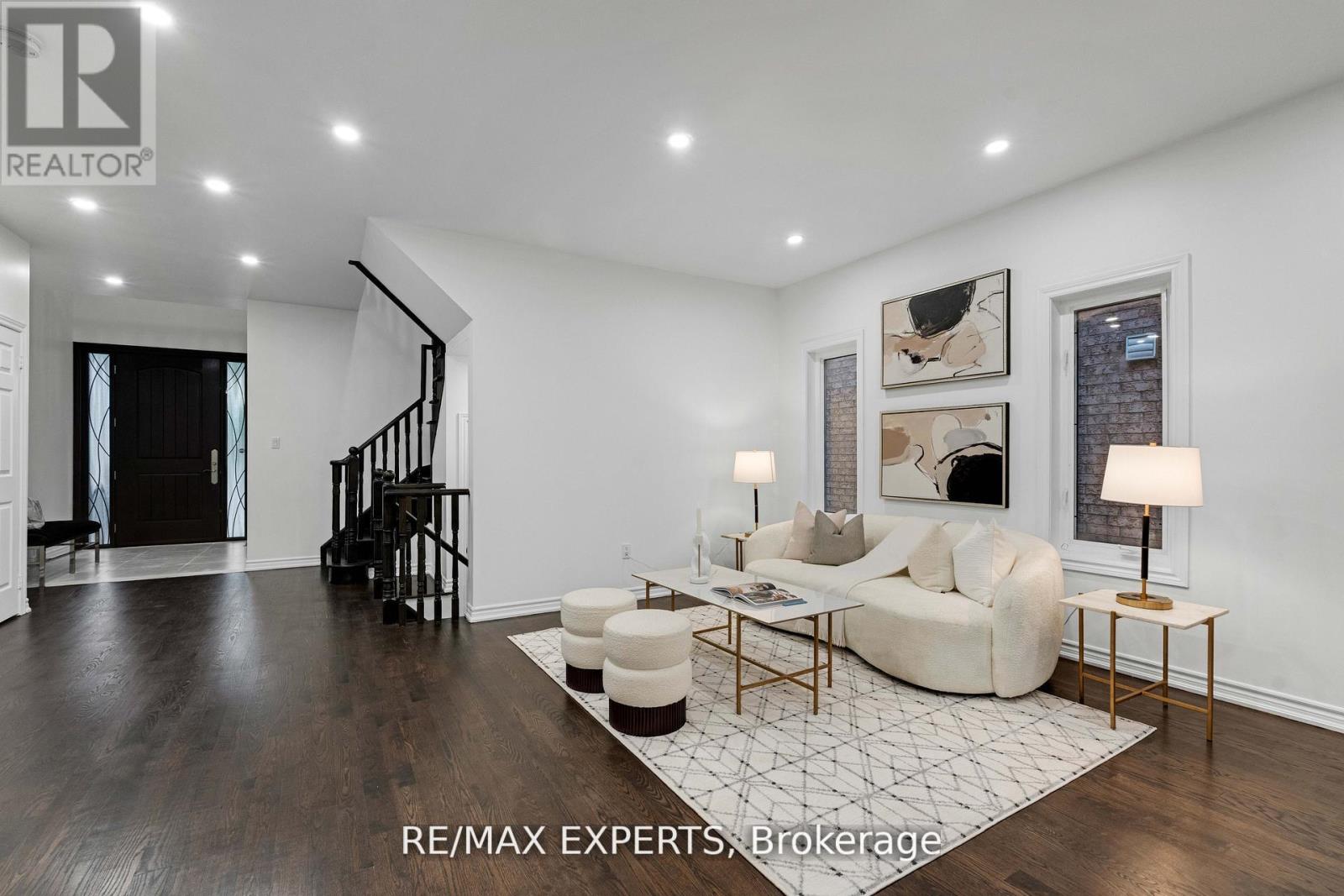 76 Cetona Avenue, Vaughan, Ontario  L4H 3A2 - Photo 8 - N12419698