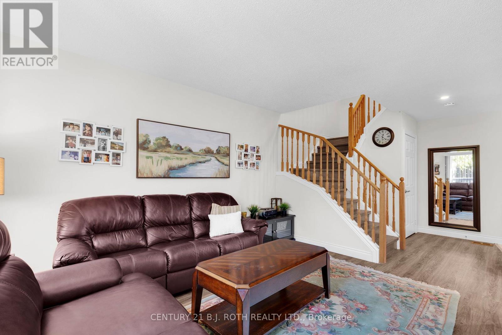 199 Stanley Street, Barrie, Ontario  L4M 6X9 - Photo 10 - S12419730