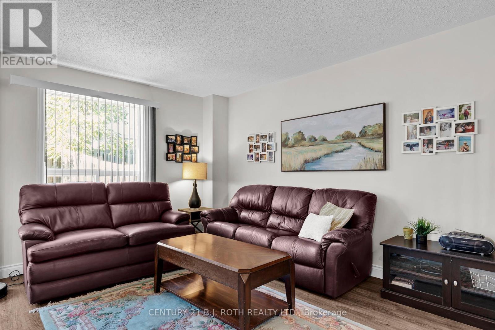 199 Stanley Street, Barrie, Ontario  L4M 6X9 - Photo 9 - S12419730