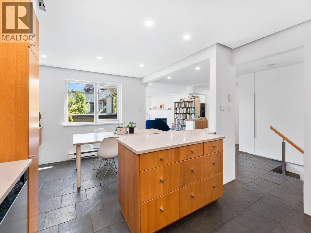 1358 W 7th Avenue, Vancouver, British Columbia  V6H 3W5 - Photo 7 - R3050689