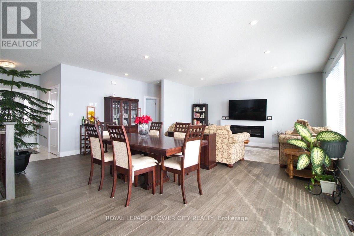58 Sleepy Meadow Drive, Chatham-Kent, Ontario  N0P 1A0 - Photo 11 - X12416435