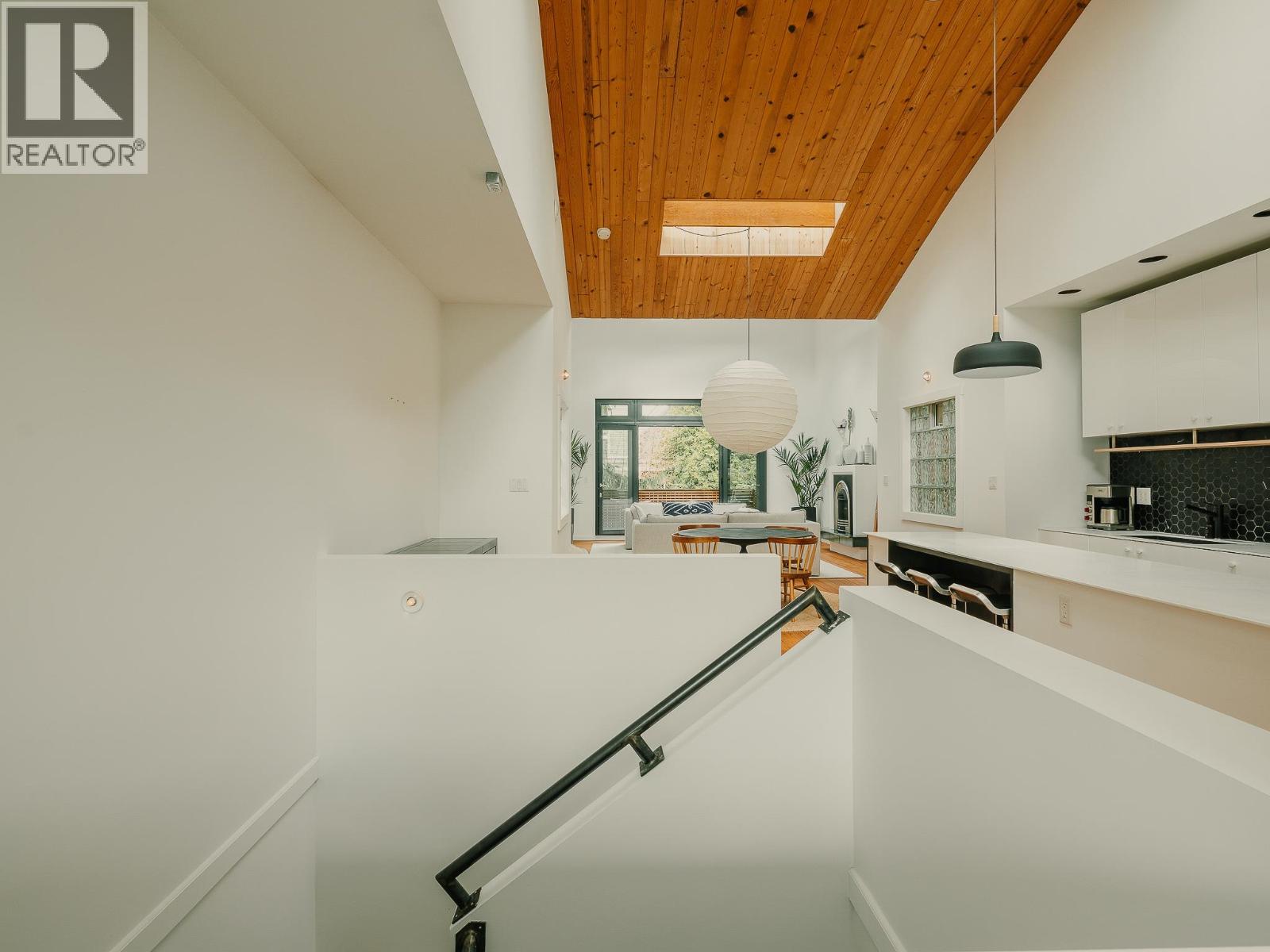 279 E 26th Avenue, Vancouver, British Columbia  V5V 2H2 - Photo 4 - R3050655