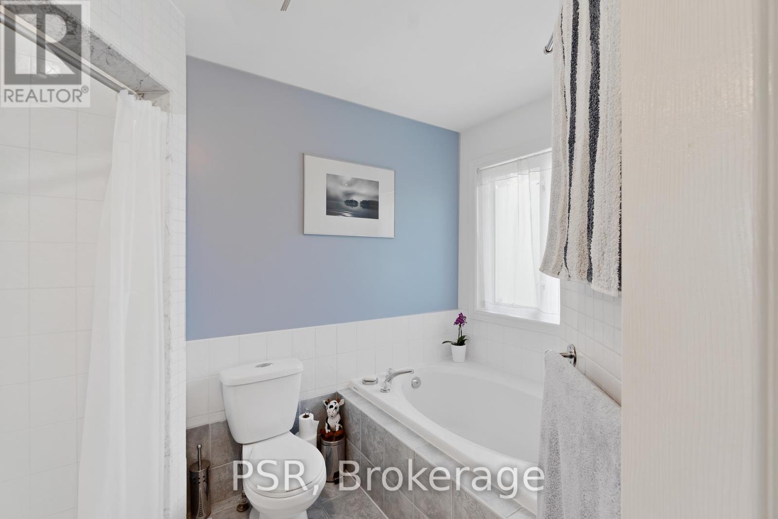 960 Fielder Drive, Mississauga, Ontario  L5V 2S2 - Photo 21 - W12419717