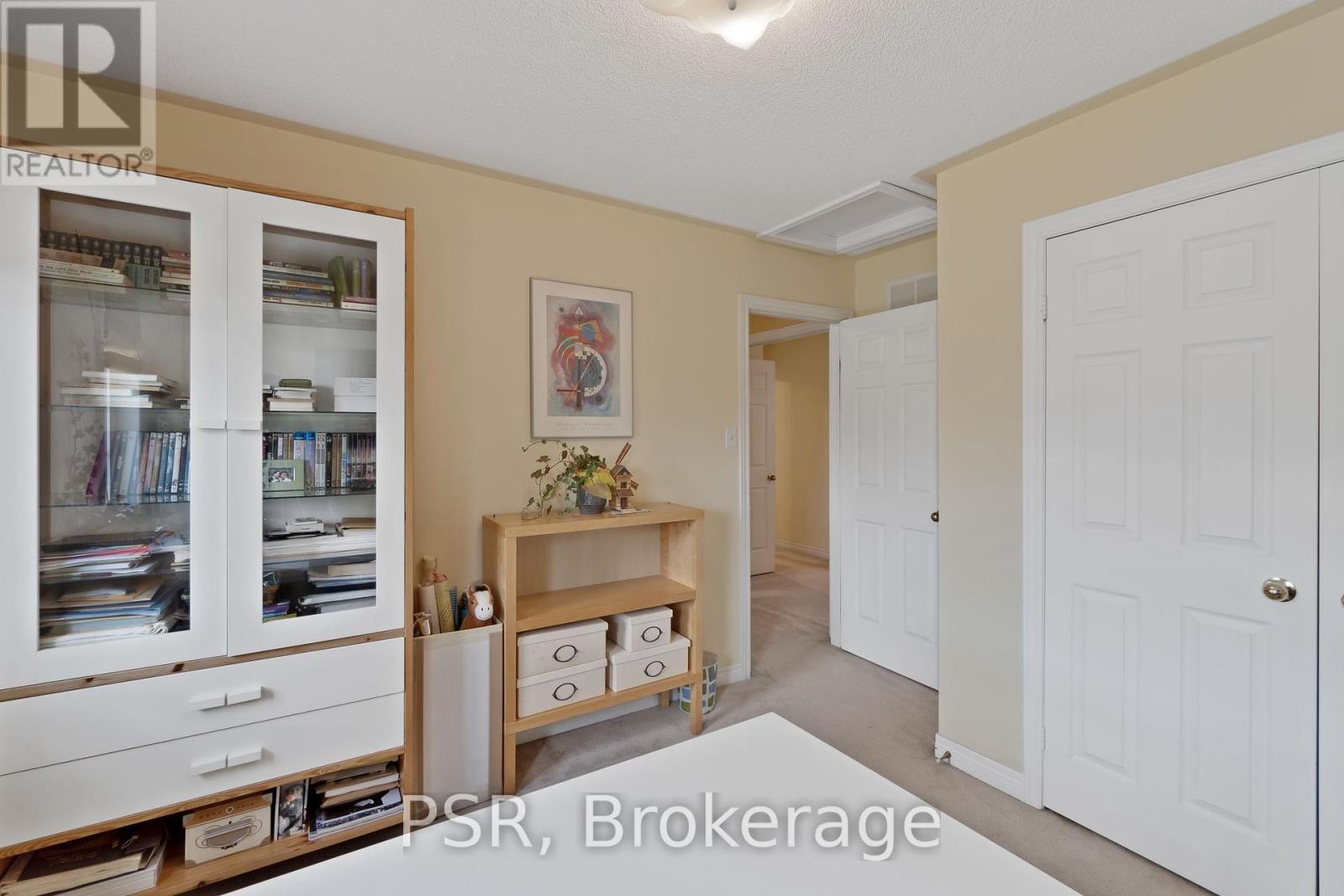 960 Fielder Drive, Mississauga, Ontario  L5V 2S2 - Photo 26 - W12419717