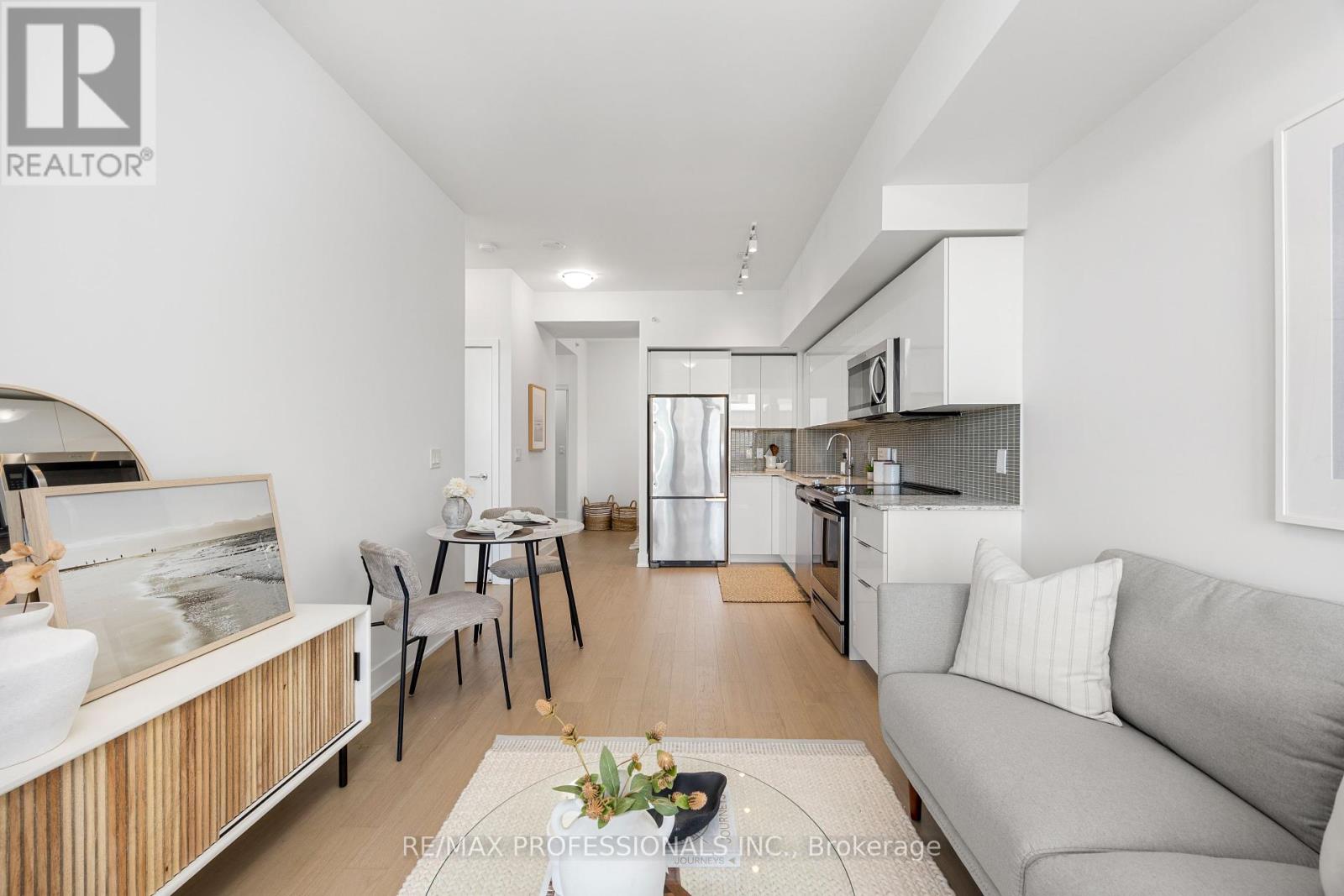 1406 - 20 Shore Breeze Drive, Toronto, Ontario  M8V 0C7 - Photo 11 - W12419745