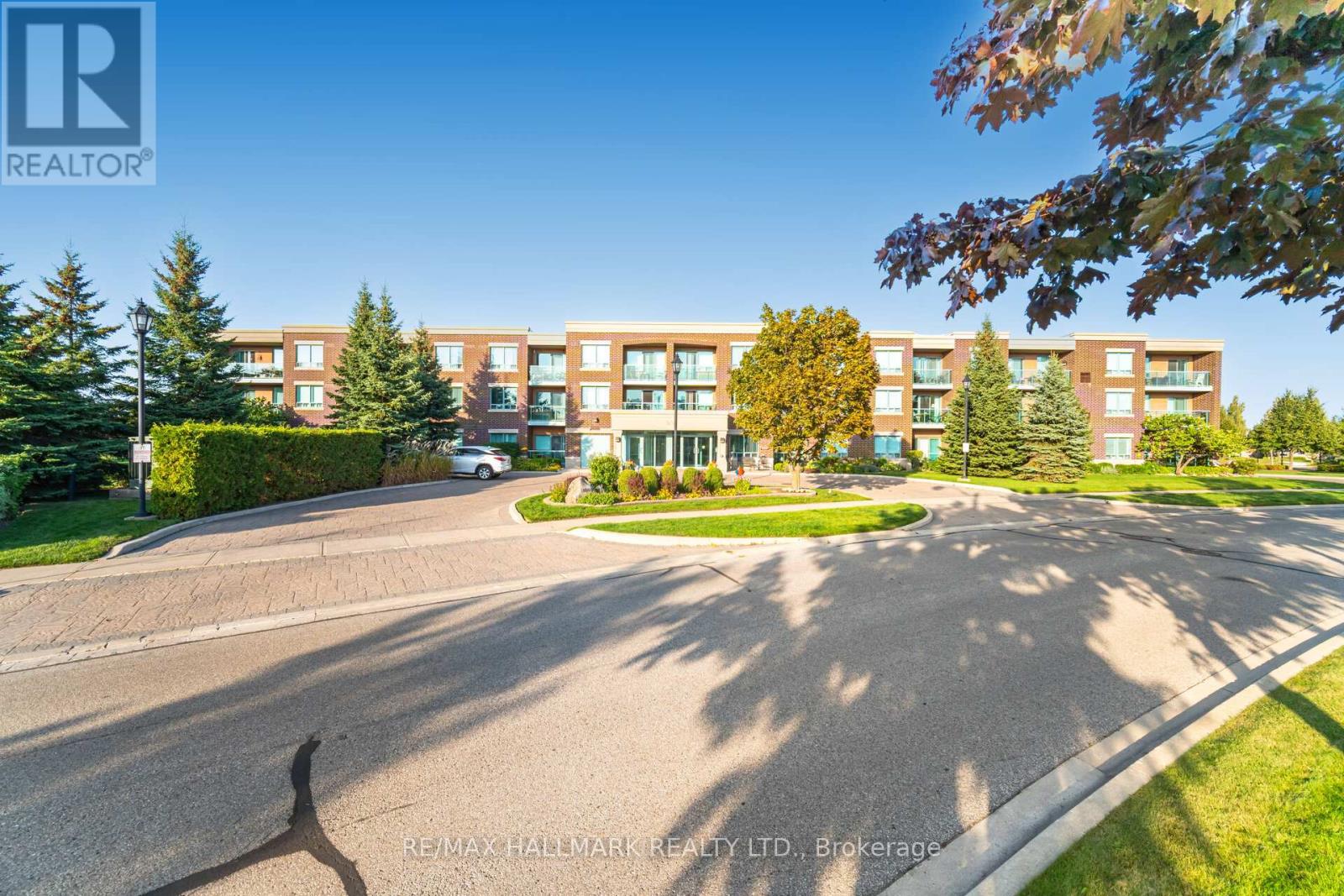318 - 55 Via Rosedale Way, Brampton, Ontario  L6R 0V1 - Photo 1 - W12419756
