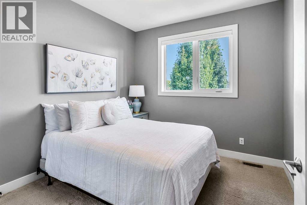 906 43 Street Sw, Calgary, Alberta  T3C 1Z7 - Photo 23 - A2258481