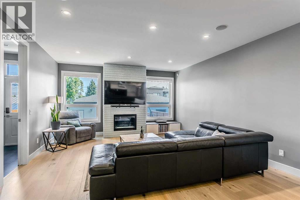 906 43 Street Sw, Calgary, Alberta  T3C 1Z7 - Photo 13 - A2258481