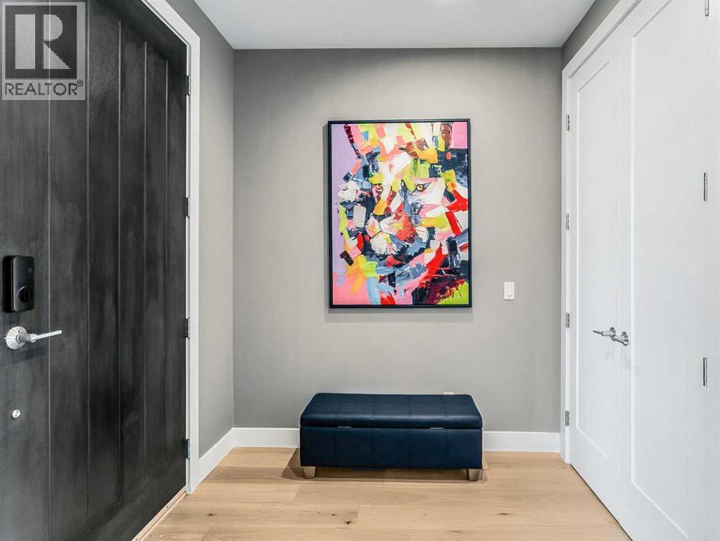 906 43 Street Sw, Calgary, Alberta  T3C 1Z7 - Photo 2 - A2258481