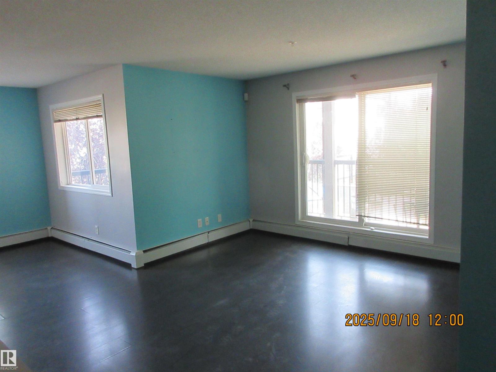 #239 1180 Hyndman Rd Nw, Edmonton, Alberta  T5A 0P8 - Photo 2 - E4458966