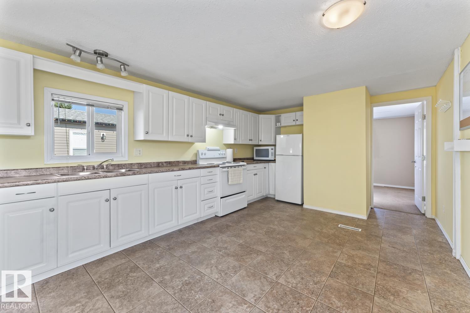 63 4405 50 Av, Cold Lake, Alberta  T9M 1Z4 - Photo 6 - E4458968