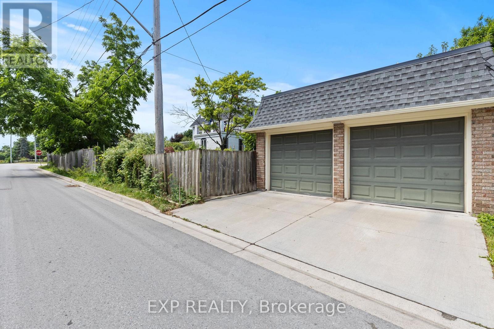 211 Merritt Street, Welland, Ontario  L3C 4T8 - Photo 47 - X12419693