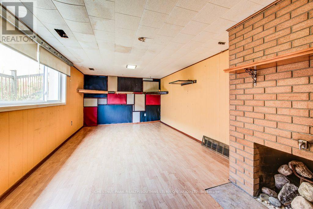 33 Evergreen Crescent, Kitchener, Ontario  N2M 4J3 - Photo 32 - X12419716