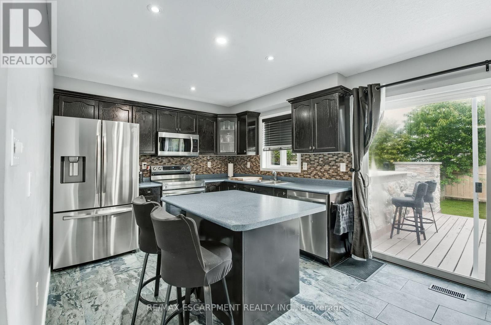 5 Mavin Street, Brantford, Ontario  N3T 6N1 - Photo 13 - X12419770