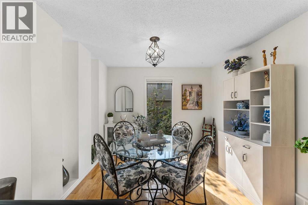 210 Queenston Heights Se, Calgary, Alberta  T2J 6L1 - Photo 6 - A2257844