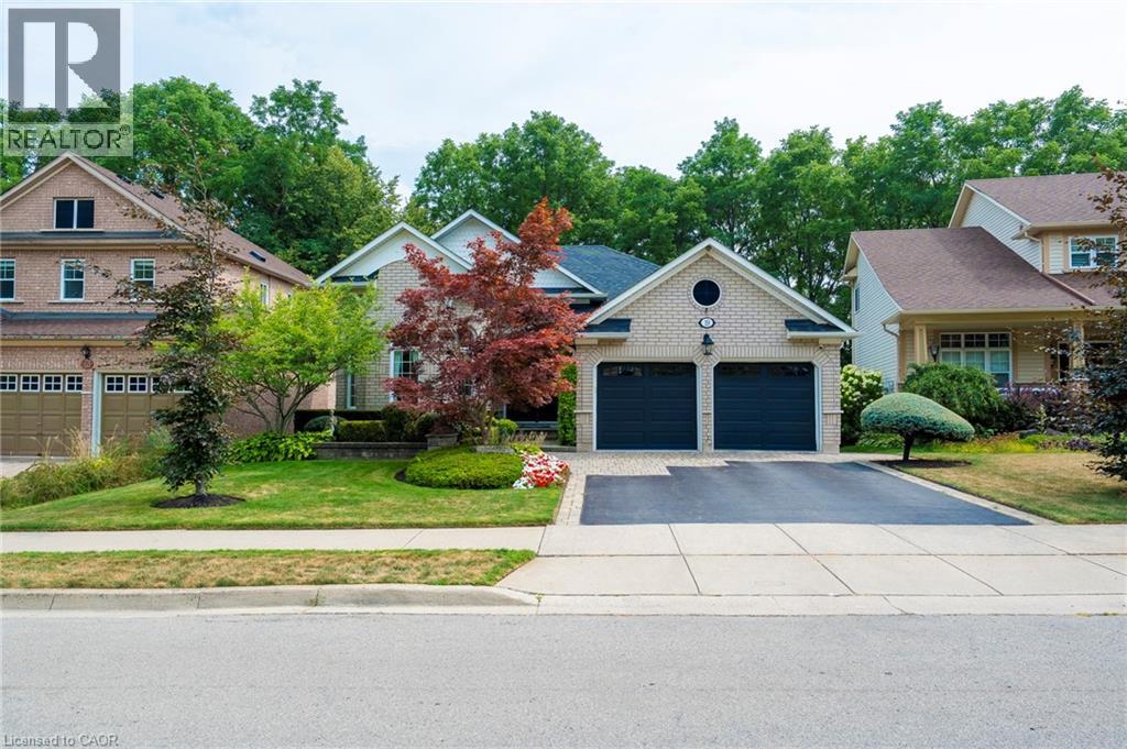 19 Brydale Court, Hamilton, Ontario  L9H 7R9 - Photo 2 - 40772223
