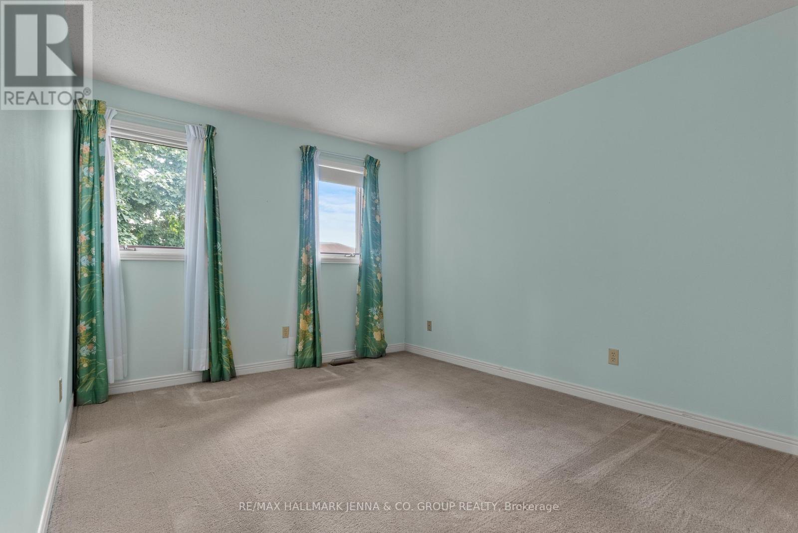 28 Pine Bluff Trail, Ottawa, Ontario  K2S 1E1 - Photo 23 - X12326501