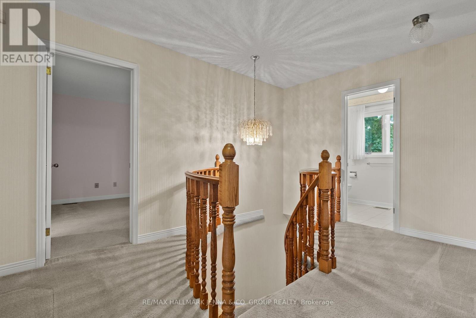 28 Pine Bluff Trail, Ottawa, Ontario  K2S 1E1 - Photo 15 - X12326501