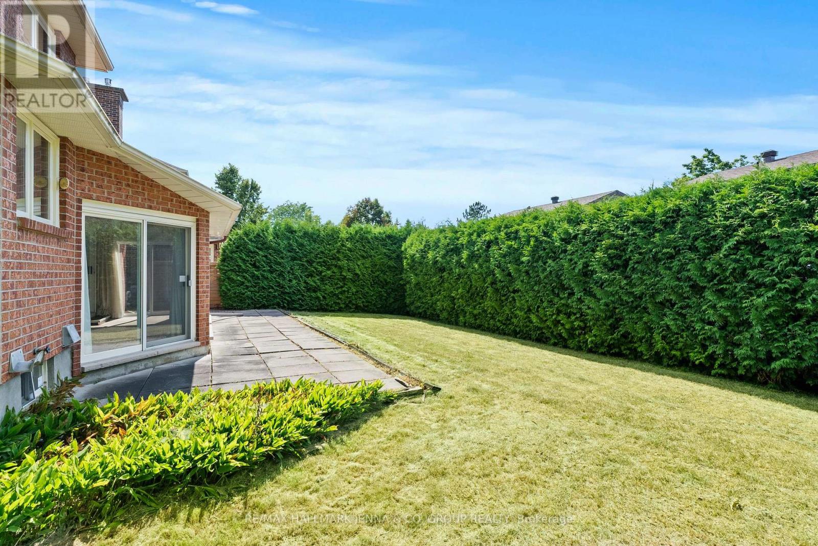 28 Pine Bluff Trail, Ottawa, Ontario  K2S 1E1 - Photo 28 - X12326501