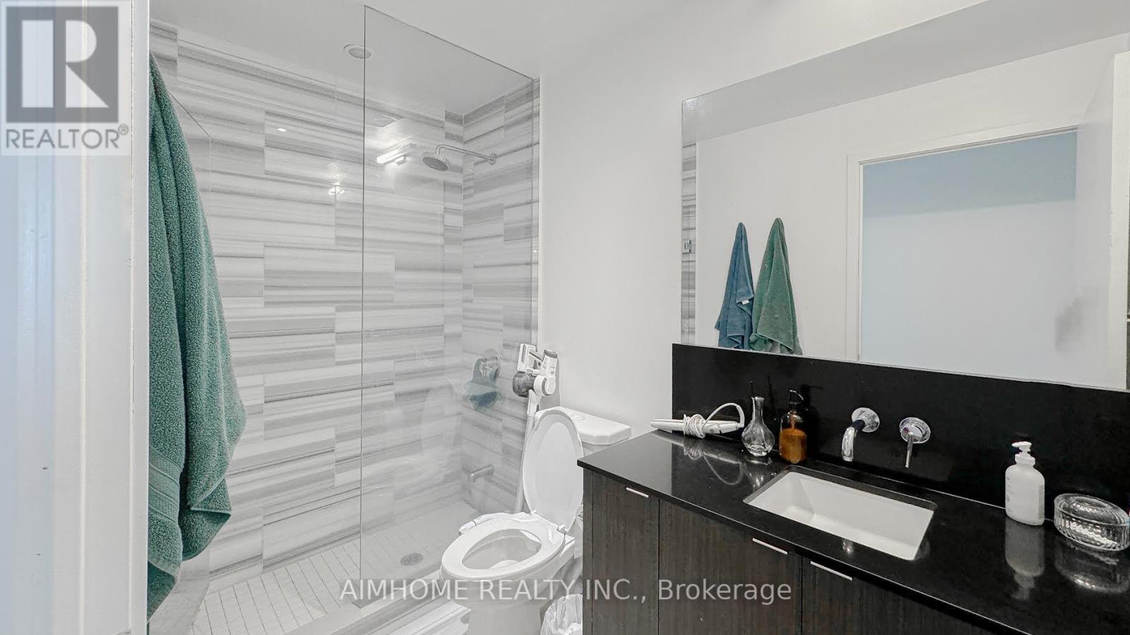6506 - 100 Harbour Street, Toronto (Waterfront Communities), Ontario  M5J 0B5 - Photo 13 - C12129373