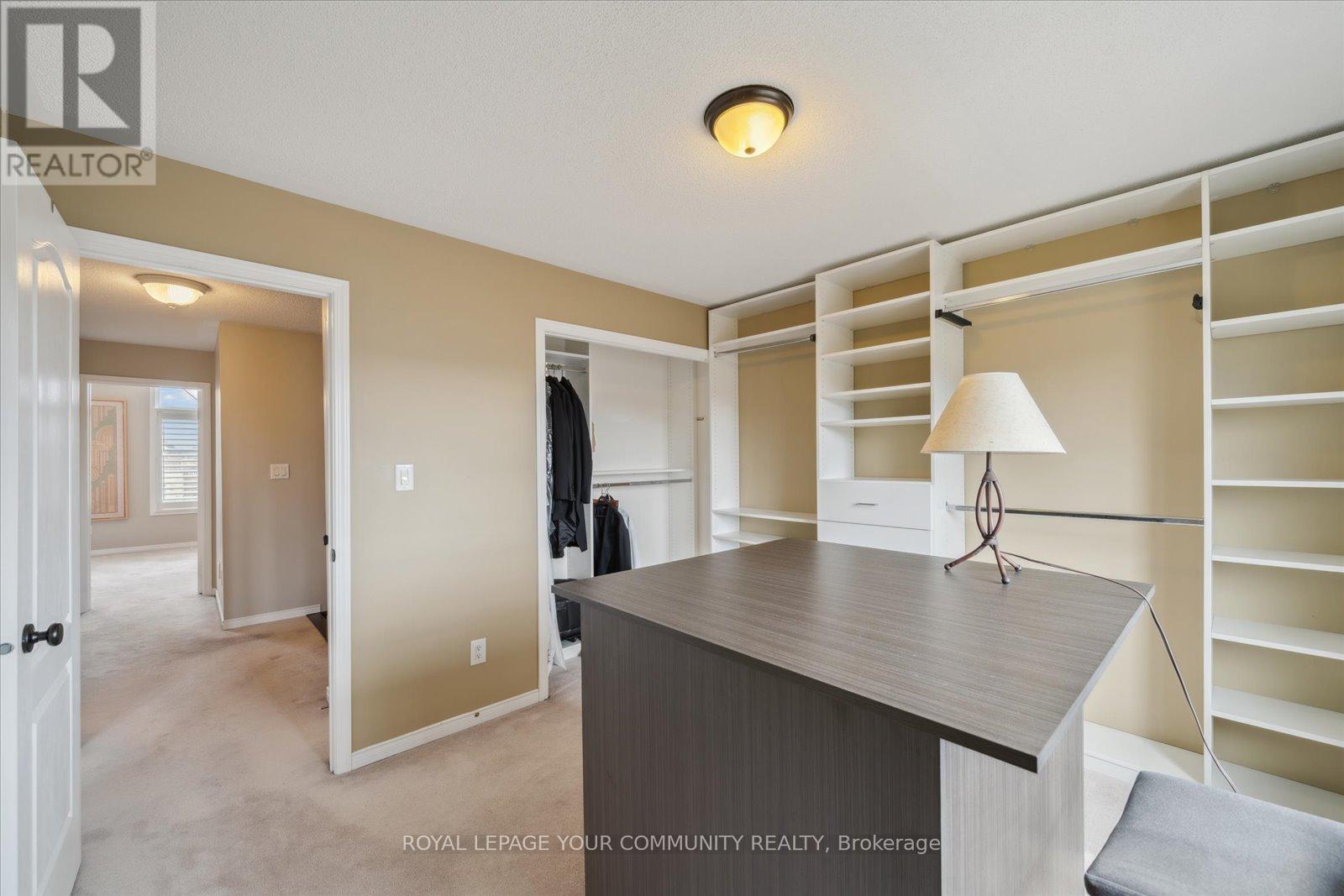 118 Chapman Court, Aurora (Aurora Grove), Ontario  L4G 0E2 - Photo 33 - N12419147