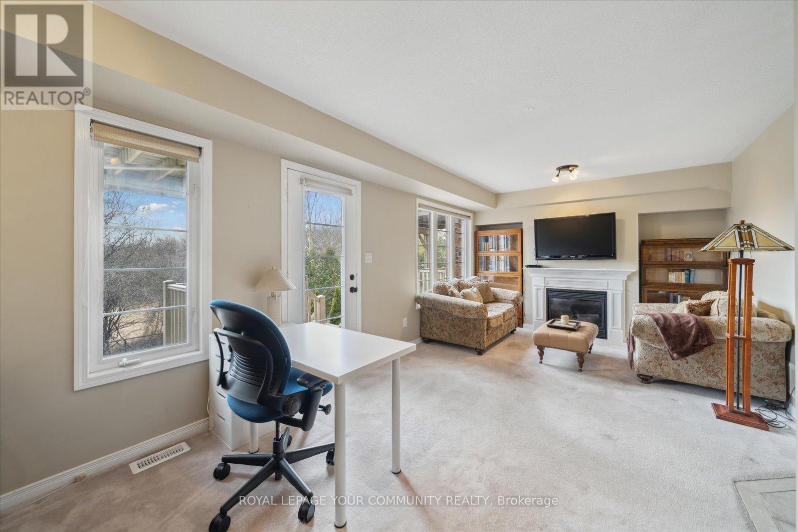 118 Chapman Court, Aurora (Aurora Grove), Ontario  L4G 0E2 - Photo 43 - N12419147