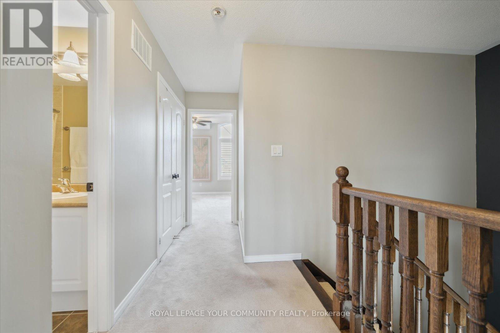 118 Chapman Court, Aurora (Aurora Grove), Ontario  L4G 0E2 - Photo 27 - N12419147