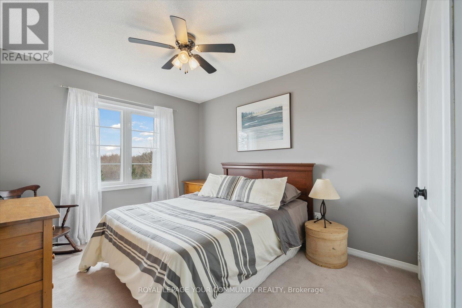 118 Chapman Court, Aurora (Aurora Grove), Ontario  L4G 0E2 - Photo 34 - N12419147