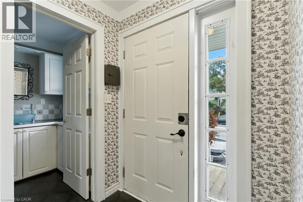 36 West 3rd Street Unit# Main, Hamilton, Ontario  L9C 3J7 - Photo 4 - 40756169