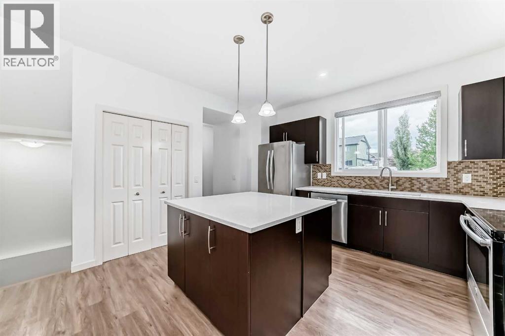 24 Sunset Link, Cochrane, Alberta  T4C 0M1 - Photo 10 - A2238609