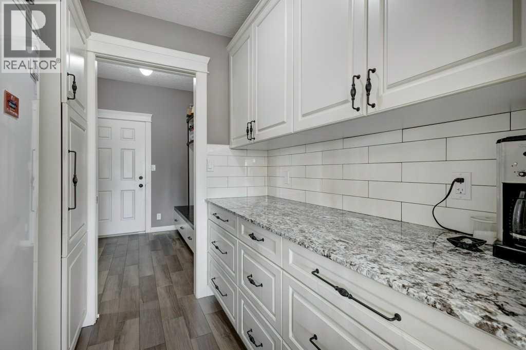 1233 Hillcrest Manor Estates, Strathmore, Alberta  T1p 1x1 - Photo 15 - A2256294