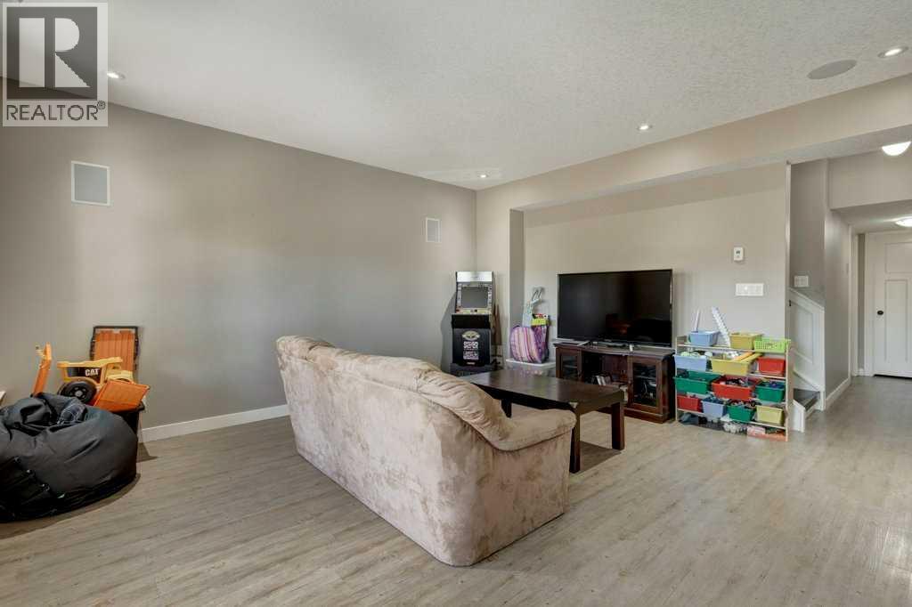 1233 Hillcrest Manor Estates, Strathmore, Alberta  T1p 1x1 - Photo 29 - A2256294