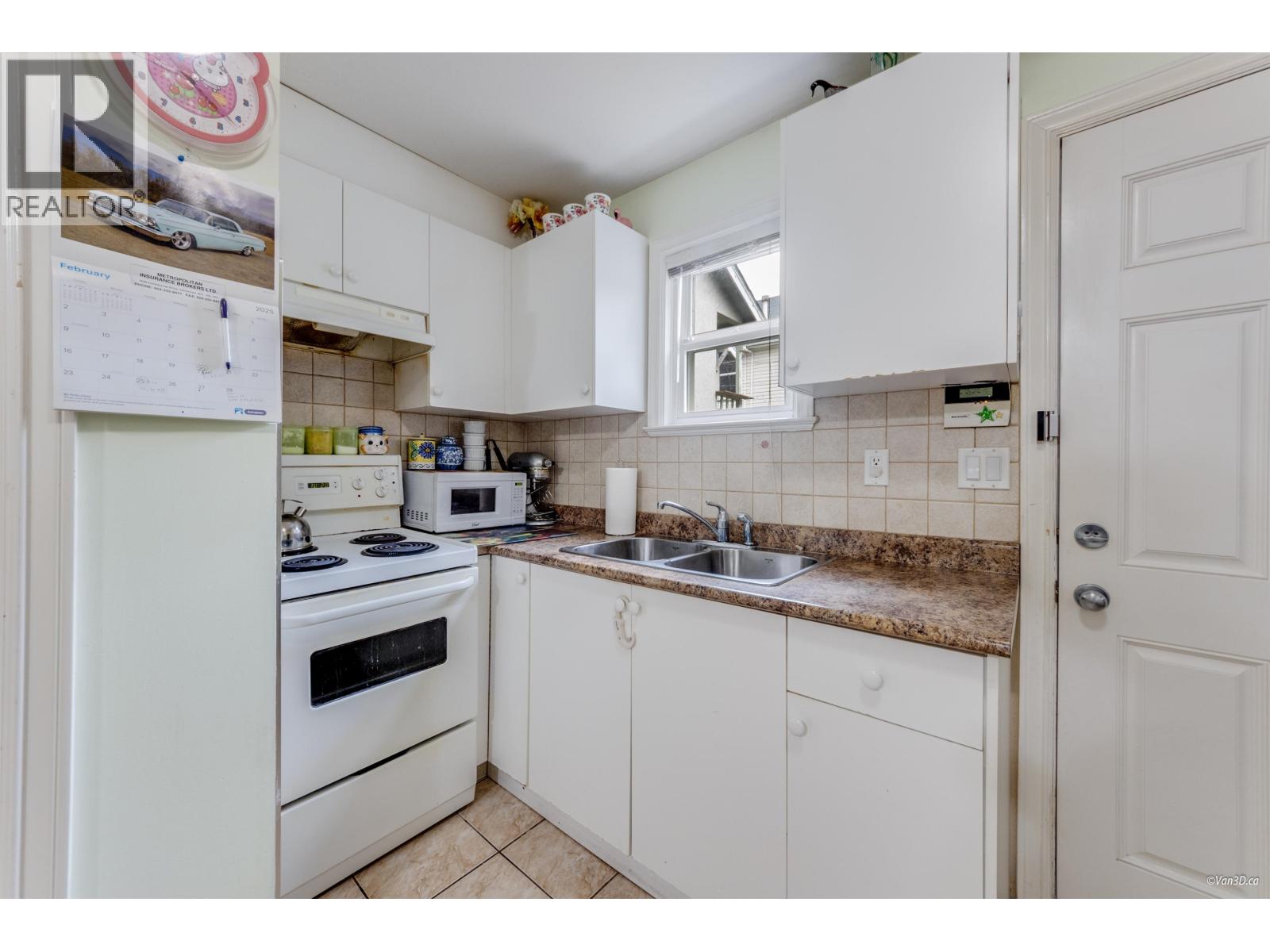 2048 E 1st Avenue, Vancouver, British Columbia  V5N 1B5 - Photo 16 - R3050700