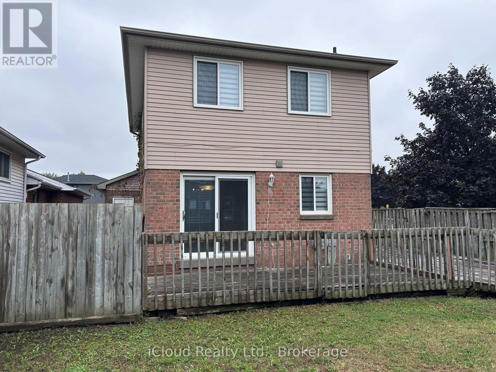 2 Tropical Court, Brampton, Ontario  L6Z 2B9 - Photo 27 - W12419722