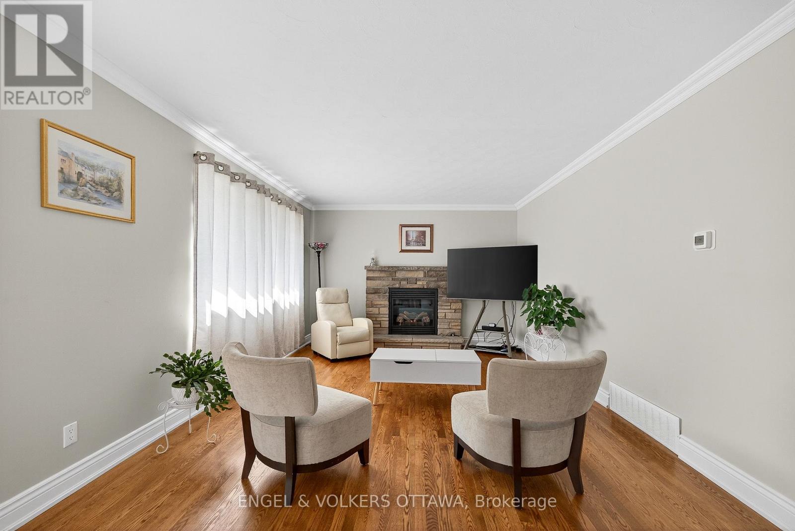 1291 Notting Hill Avenue, Ottawa, Ontario  K1V 6T5 - Photo 5 - X12419992
