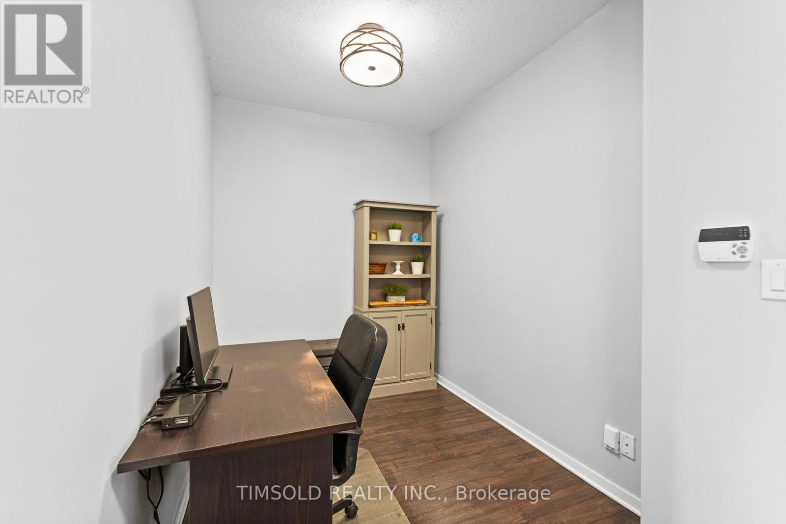 102 - 120 Dallimore Circle, Toronto, Ontario  M3C 4J1 - Photo 3 - C12419826